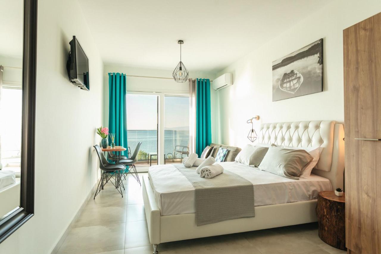 Blue Studios Peraia Dış mekan fotoğraf